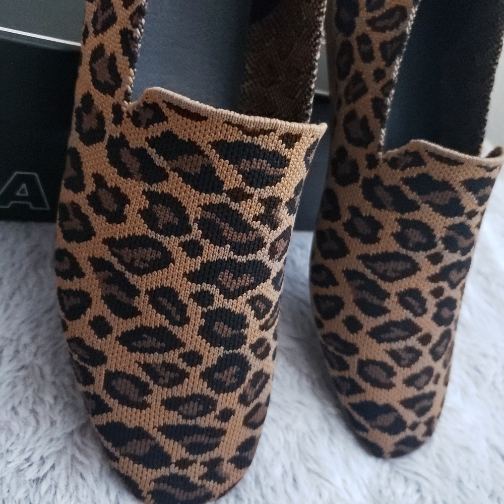 MIA Yohanna Perforated Slip On Flat Size 8.5 - Picture 2 of 8